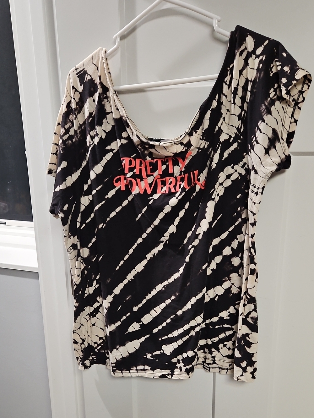 torrid Black and Cream Tie-Dye Scoop Neck Tee with Red Logo